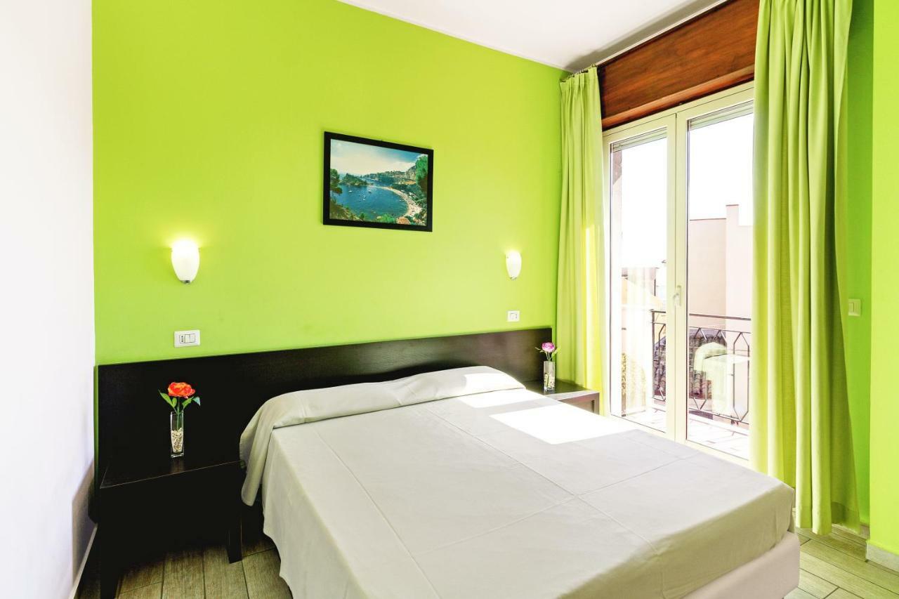 Seaview Terrace Sunny Apartment Giardini Naxos Esterno foto