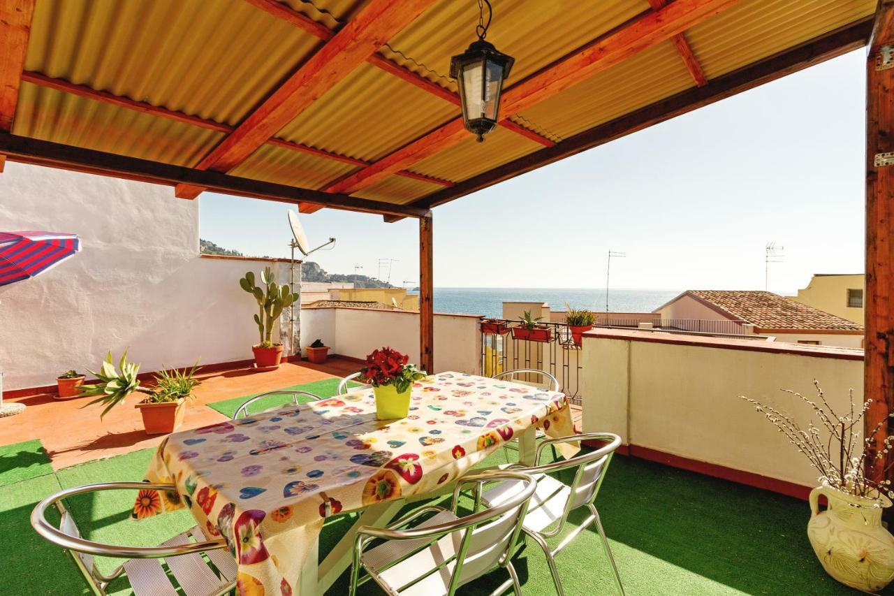 Seaview Terrace Sunny Apartment Giardini Naxos Esterno foto