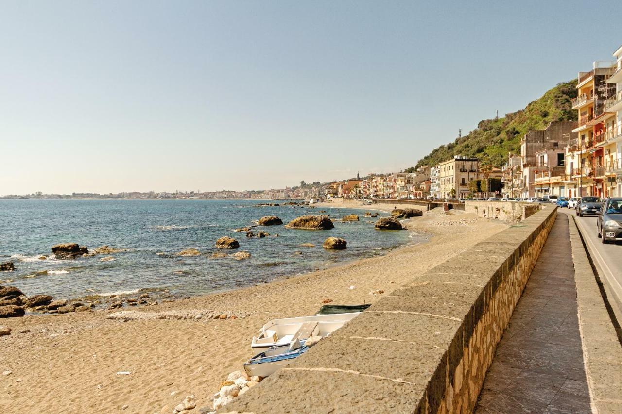 Seaview Terrace Sunny Apartment Giardini Naxos Esterno foto