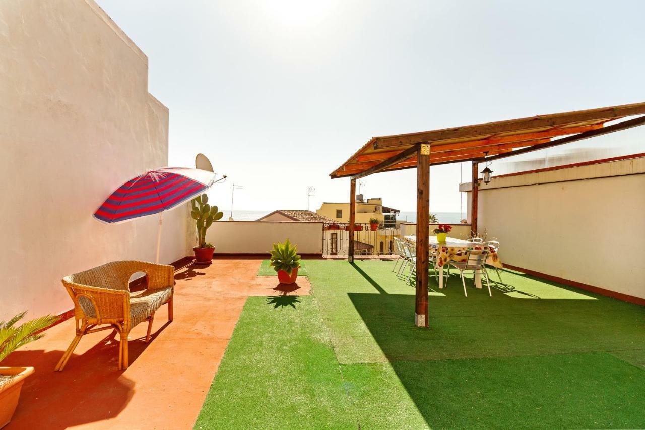 Seaview Terrace Sunny Apartment Giardini Naxos Esterno foto